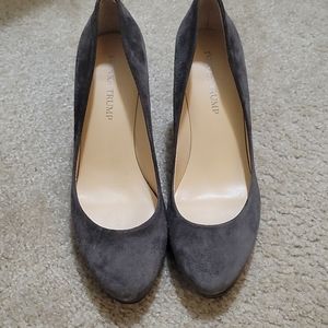Ivanka Trump suede grey heels 7.5